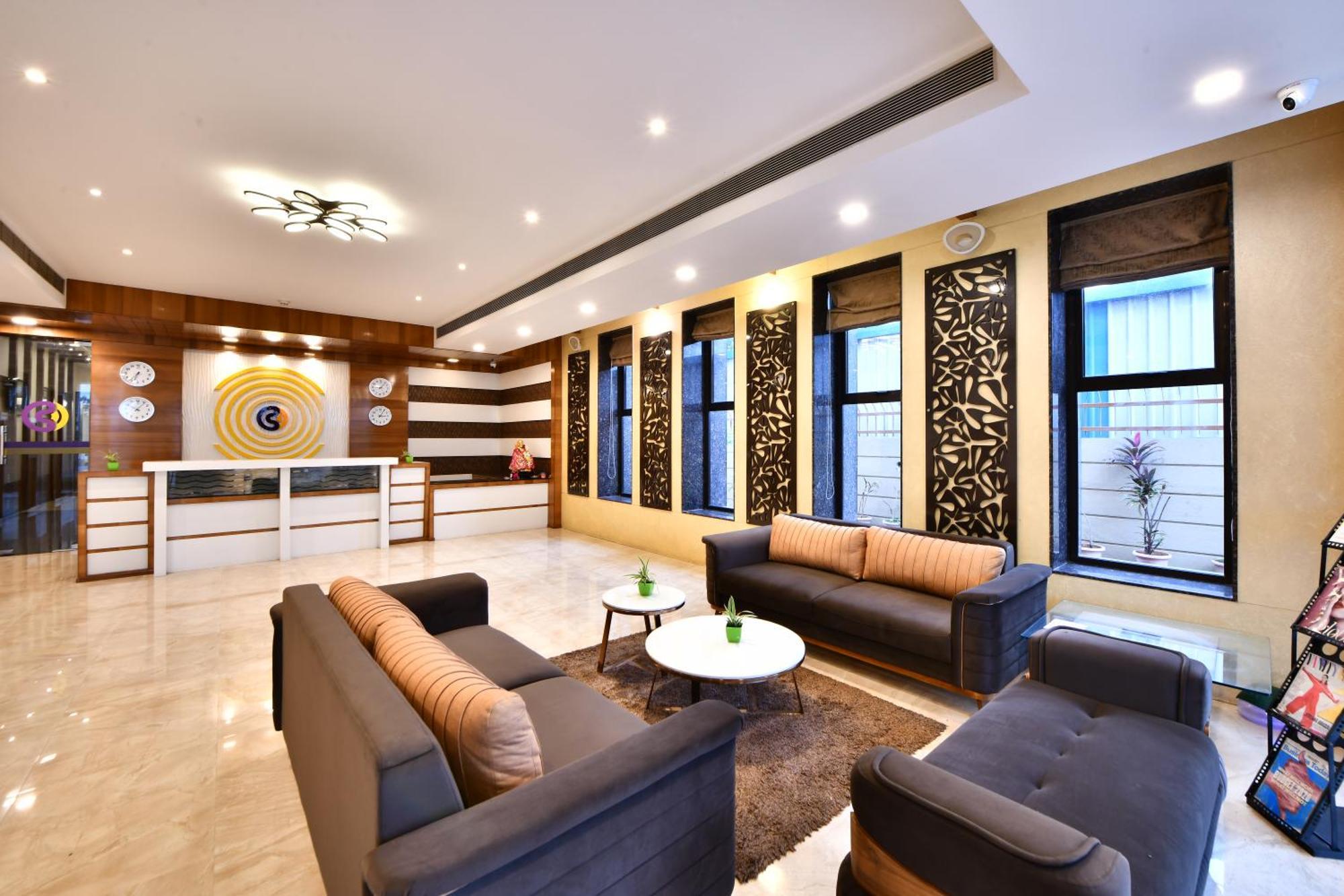 Click Hotel Sagar Plaza Chakan, Pune Zewnętrze zdjęcie